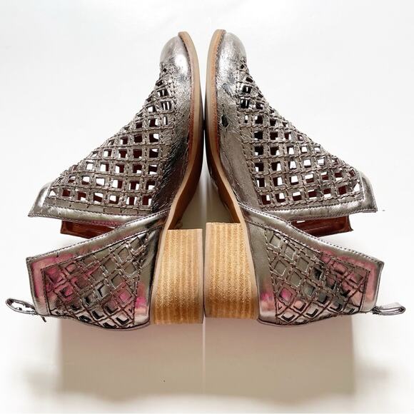Jeffrey Campbell Silver Taggert Booties - Picture 2 of 8